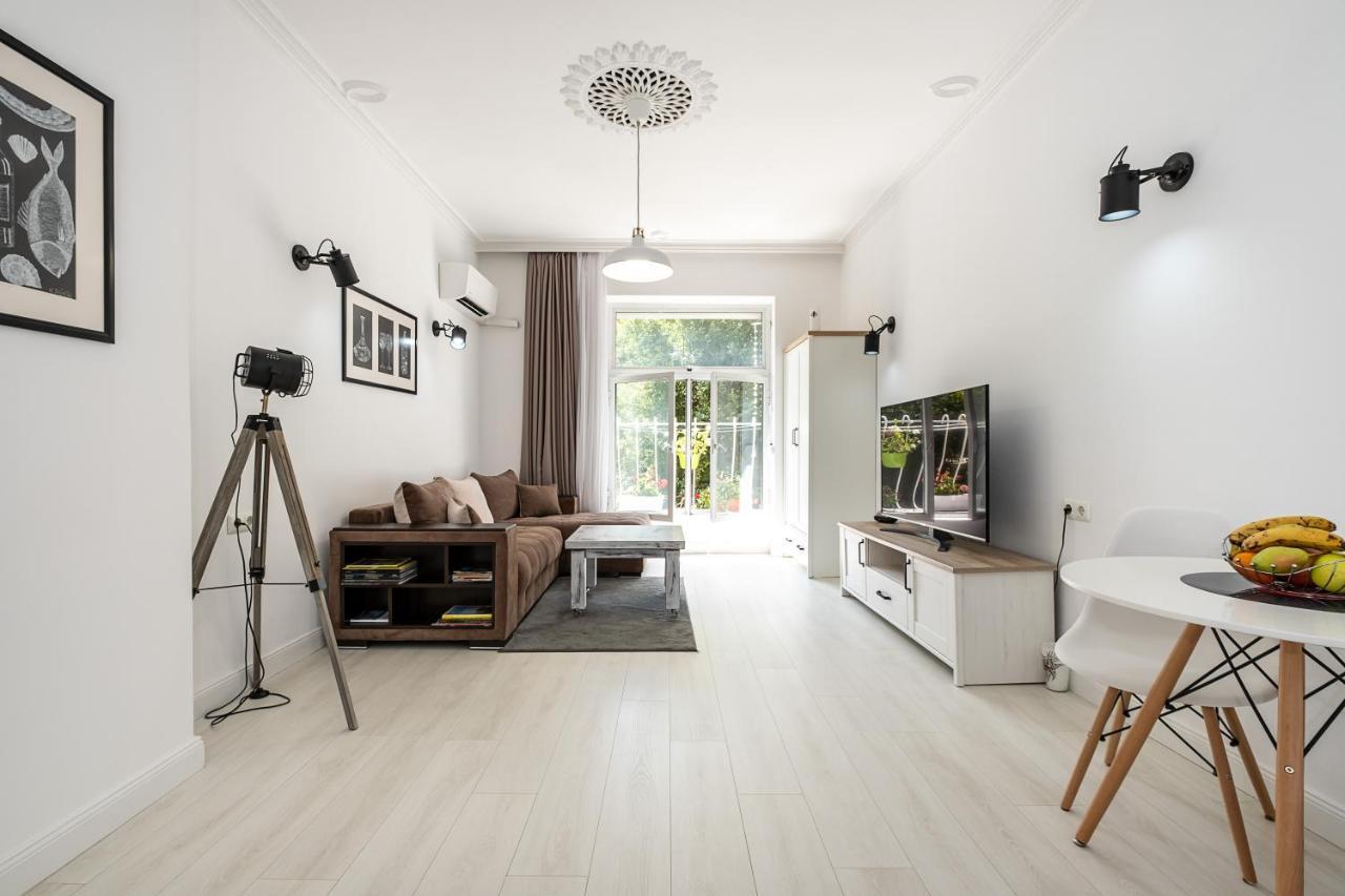 Jazz & Wine - Luxury Apartment By The Sea & Parking & Hbo & Netflix Varna Ngoại thất bức ảnh