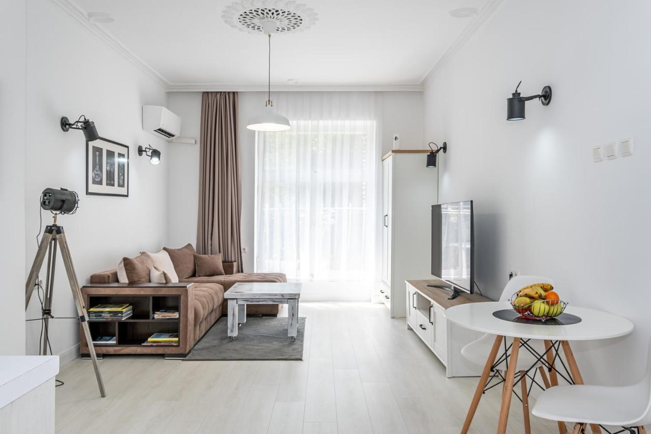 Jazz & Wine - Luxury Apartment By The Sea & Parking & Hbo & Netflix Varna Ngoại thất bức ảnh