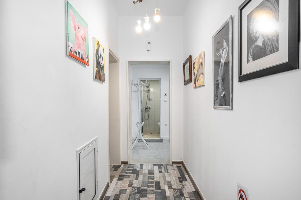 Jazz & Wine - Luxury Apartment By The Sea & Parking & Hbo & Netflix Varna Ngoại thất bức ảnh