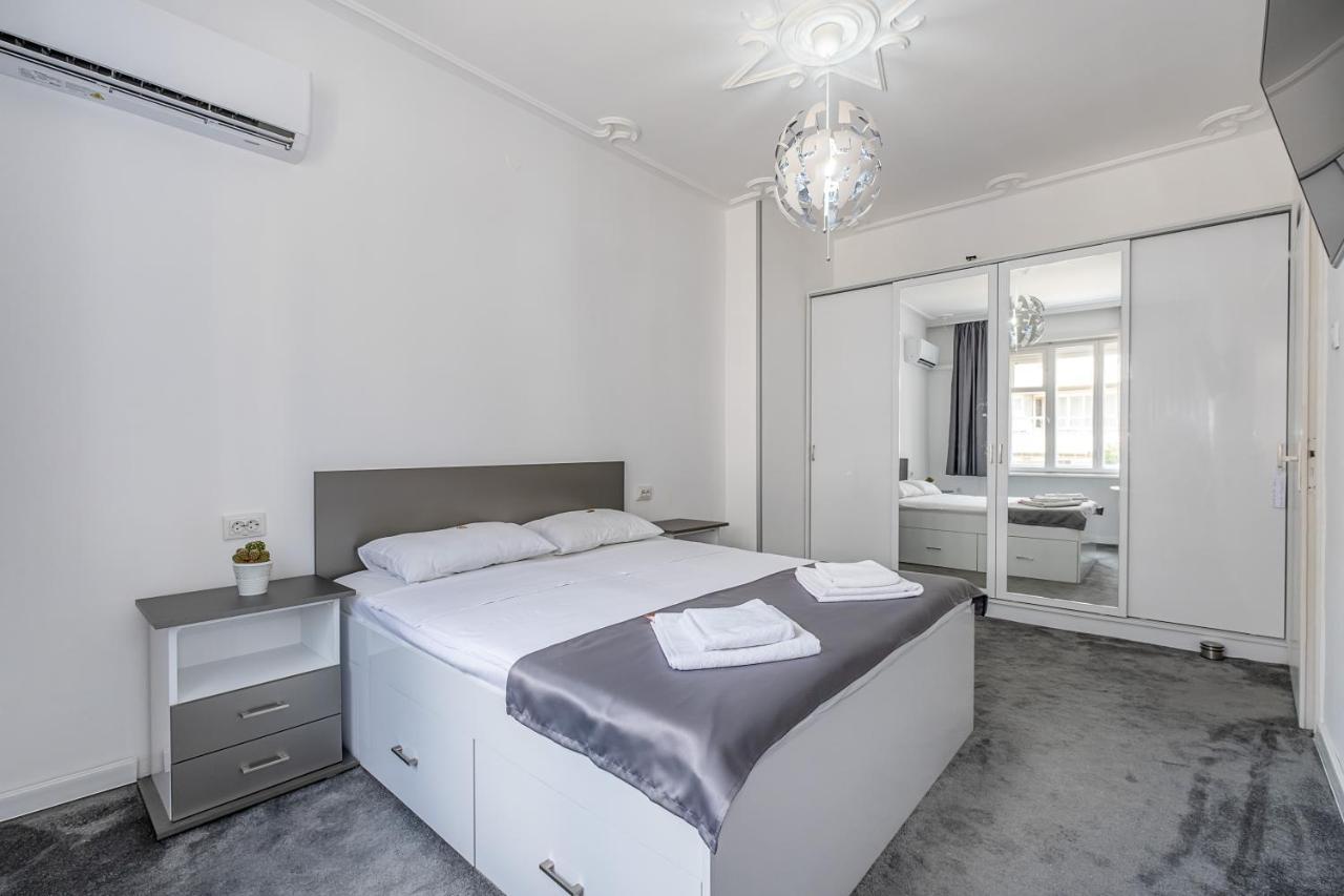 Jazz & Wine - Luxury Apartment By The Sea & Parking & Hbo & Netflix Varna Ngoại thất bức ảnh